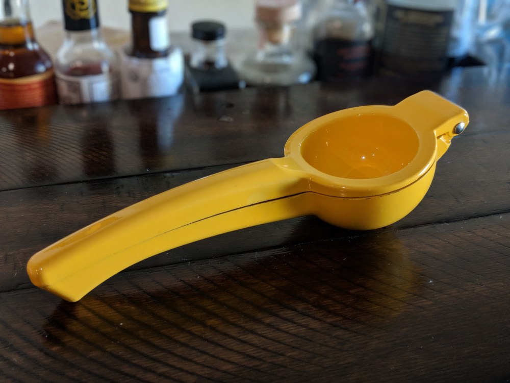 00100dPORTRAIT_00100_BURST20180216140228654_COVER